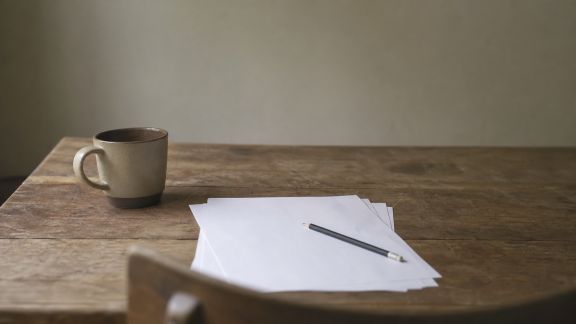 Initiation à la poésie contemporaine : par où commencer ?