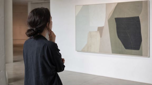 Voyage dans l’univers d’une conservatrice de musée d’art contemporain